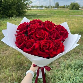 Французские розы красные