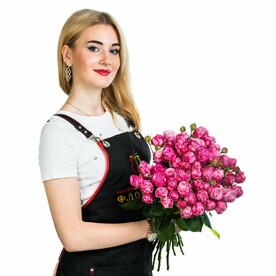 15 кустовых пионовидных роз