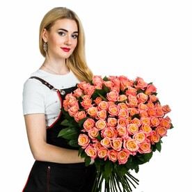 101 роза (розовая с желтым)