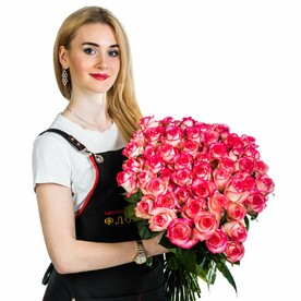 51 роза Розовая с белым