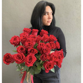 29 роз 80 см