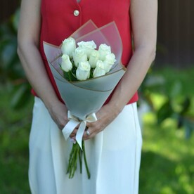 Букет из 9 белых роз