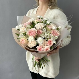 БОЛЬШОЙ БУКЕТ РОЗ, АЛЬСТРОМЕРИЙ, ГВОЗДИК БУКЕТ 300