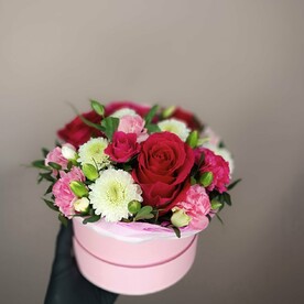 Коробка с цветами МАЛИНКА