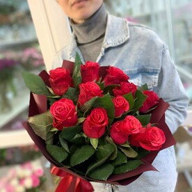 11 ярких крупных роз