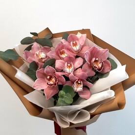 Букет орхидей! можно выполнить с белыми цветами