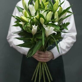 Букет из 7 белых лилий, арт: 298