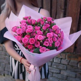 Кустовая роза "розовые мечты"