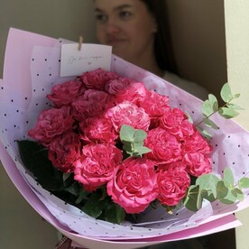 Пионовидные розы