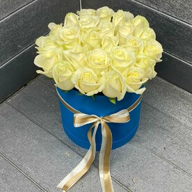 Роза в коробке 25