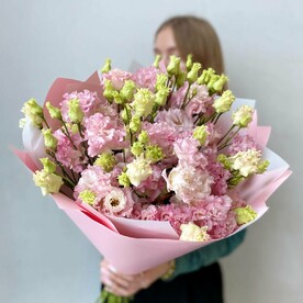 Букет из эустомы