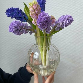 Гиацинты в вазе