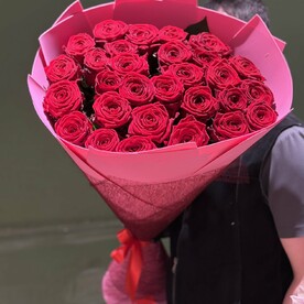 Красные розы (29шт)