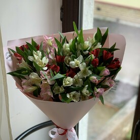 Альстромерии в оформлении