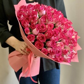 101 роза Розово-белая