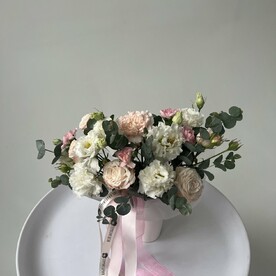 Комплимент из нежных цветов