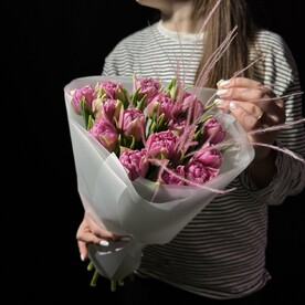 Букет из 15 тюльпанов