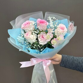 Букет из роз, гипсофилы и альстромерии "Розовый закат"