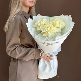 Букет из ажурных роз "Сентябрьская нежность"