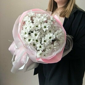Букет с хризантемой