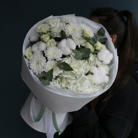 Белоснежный букет с хлопком