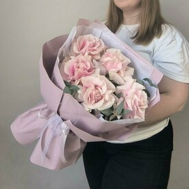 Французские розы с эвкалиптом