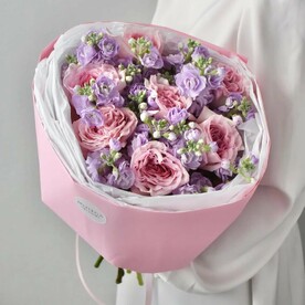 Авторский букет «Sweety» французские розы и ароматная маттиола