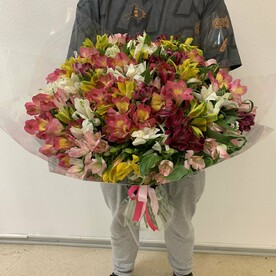 Букет из Альстромерии микс