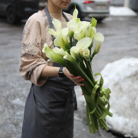 Букет из 19 калл