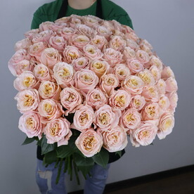 75 персиковых пионовидных роз высота 70 см.