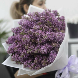 Букет сиреневой сирени