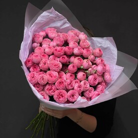 Эксклюзивный букет из VIP пионовидных роз