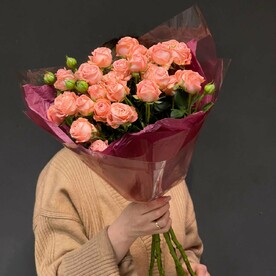 Монобукет из премиум кустовых пионовидных роз