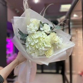 Букет «Белый—снежный»