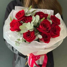 Букет Из 9 Красных Роз