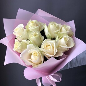 Букет из 9 белых роз