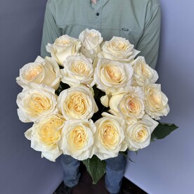 Шикарная пионовидная Роза с крупным бокалом