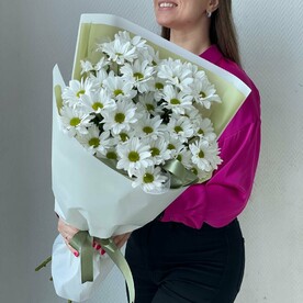 Монобукет стойких ромашковых хризантем Арт. 018