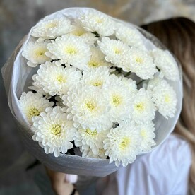 Букет «Нежный сюрприз» из хризантемы Арт. 006