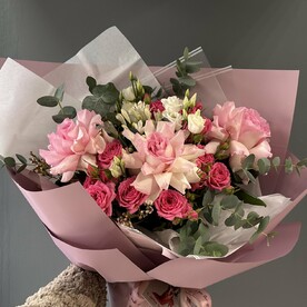 Шикарный букет из пионовидных и французских роз 💕