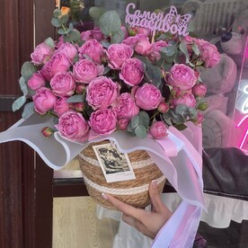 Композиция ароматных кустовых роз Мисти баблс