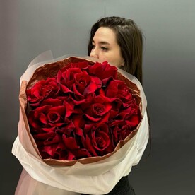 Букет красные розы французские / роза красная 11 шт