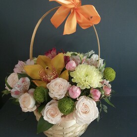 Корзина с цветами