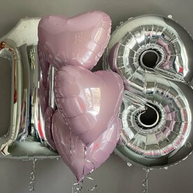 Воздушные шары цифры и сердца