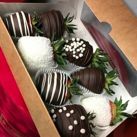 Клубника в шоколаде Молочный /Белый шоколад