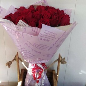 Букет из красных роз
