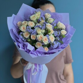 Кустовая Роза и статица