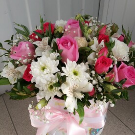 Яркая особа