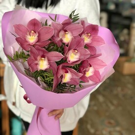 Монобукет из орхидей