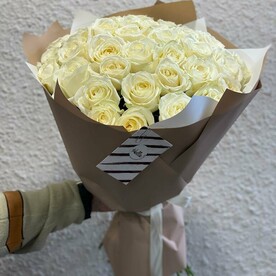 Букет из белых роз